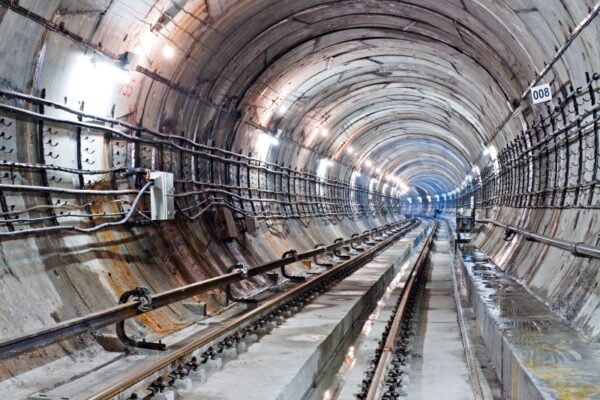 Tren Rayı Tünel Duvar Posteri