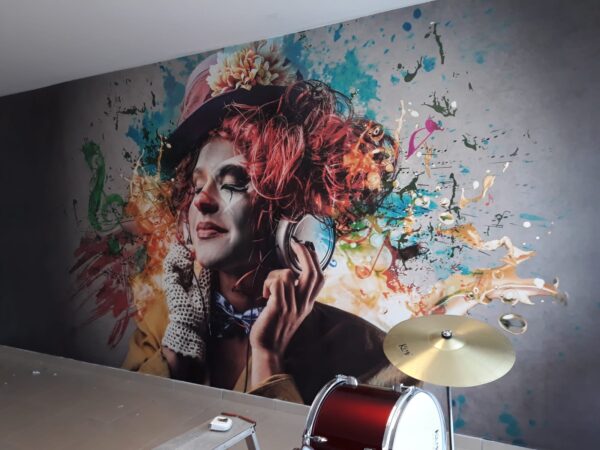 Müzik Dinleyen Palyaço Duvar Posteri