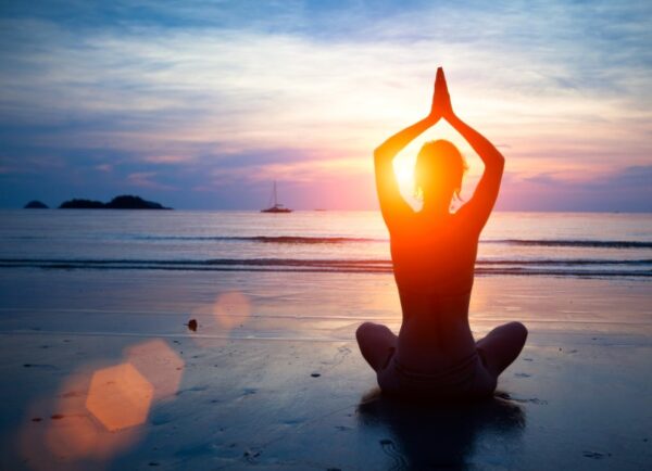Gün Doğumunda Yoga